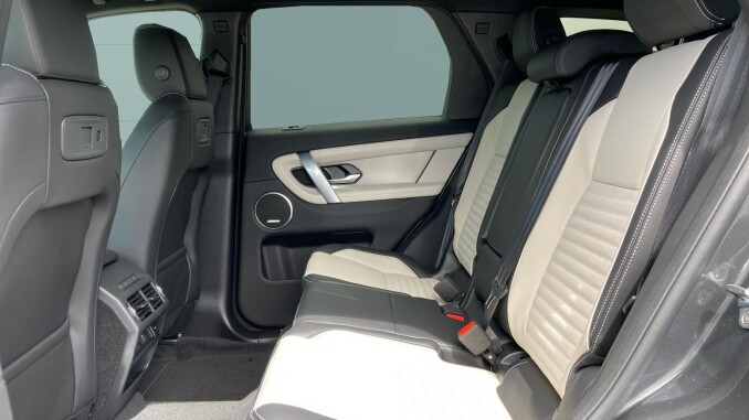 Land Rover Discovery Sport 1.5 P270e Landmark 5dr Auto [5 Seat] Station Wagon - Image 4